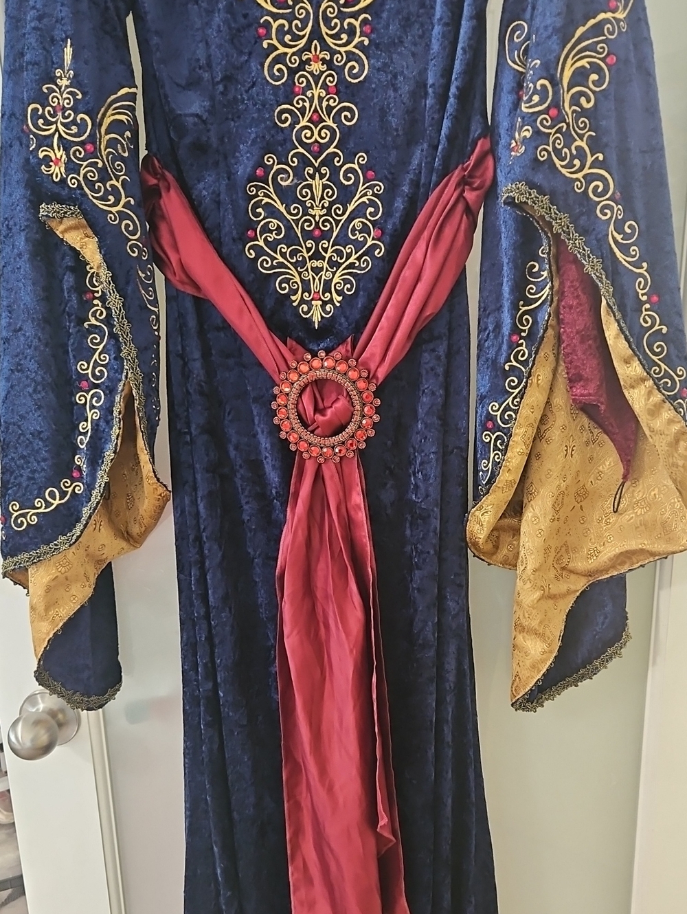 InCharacter Maid Marian Medieval Renaissance Costume Dress Navy Blue Size L - Picture 4 of 7